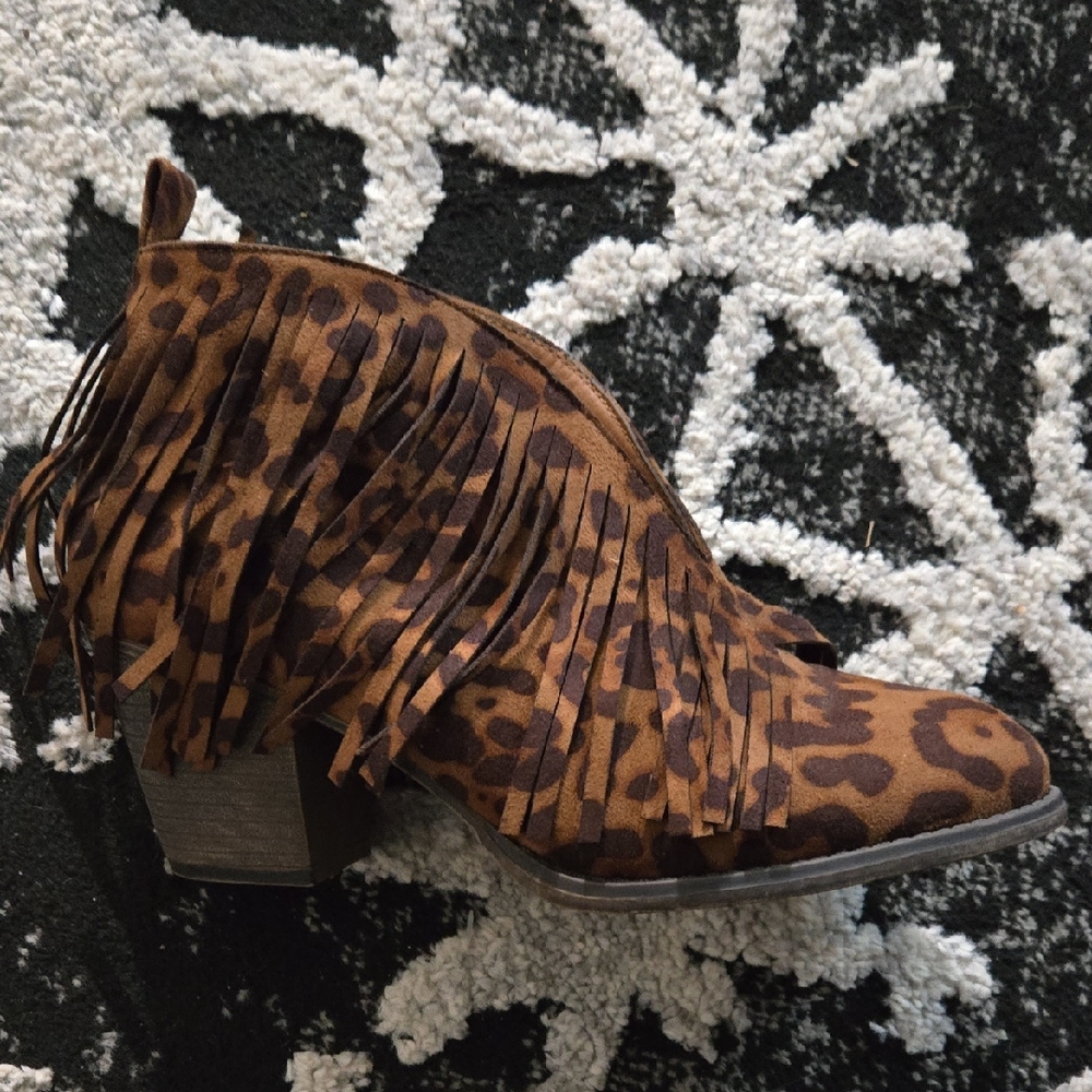 Stylish Leopard Fringe Ankle Booties